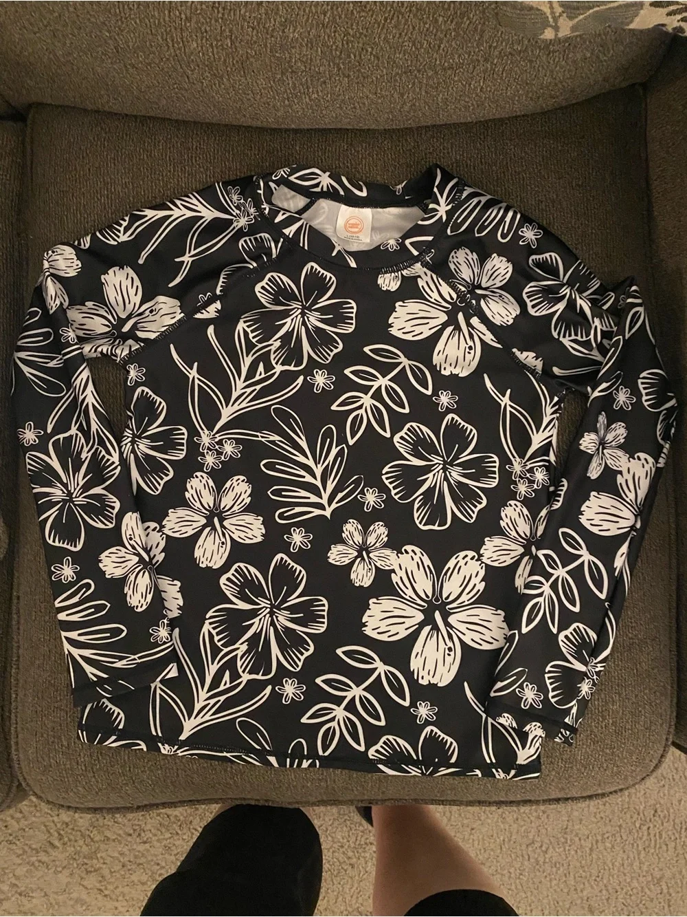 wonder nation Black and White Floral Kids Rashguard size 10-12 large